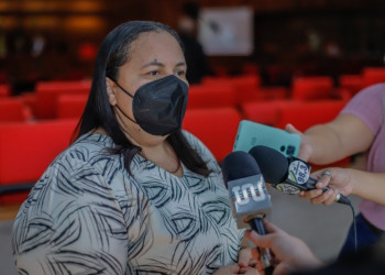 Elisângela Moura reafirma a necessidade de vacinação de trabalhadores dos Correios